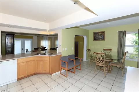 4404 Robin Ave, Naples, FL 34104 photo 4