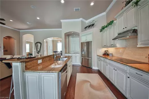 9016 Graphite Cir, Naples, FL 34120 photo 9