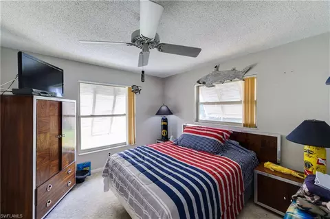 372 Juli Fe Dr, Naples, FL 34110 photo 13