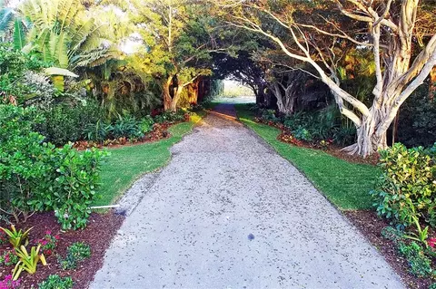 3575 Gordon Dr, Naples, FL 34102 photo 10
