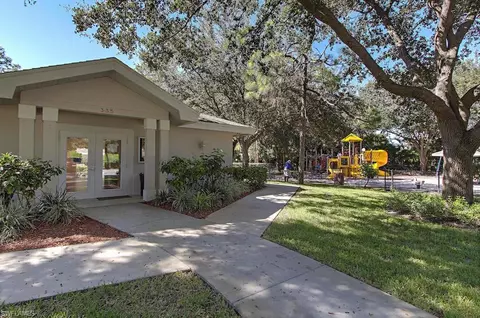 942 Marble Dr, Naples, FL 34104 photo 17