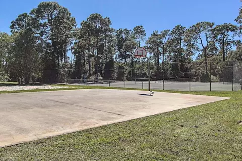 942 Marble Dr, Naples, FL 34104 photo 16