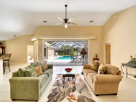 942 Marble Dr, Naples, FL 34104 photo 3