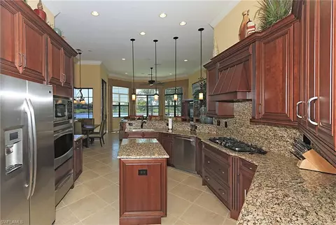 6508 Costa Cir, Naples, FL 34113 photo 8