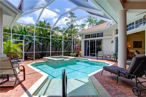 520 Eagle Creek Dr, Naples, FL 34113 photo 2