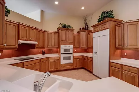 520 Eagle Creek Dr, Naples, FL 34113 photo 8