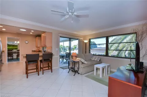 475 Heron Ave, Naples, FL 34108 photo 12