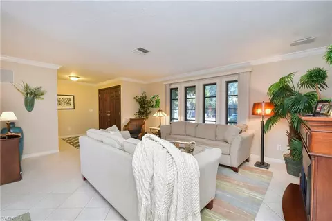 475 Heron Ave, Naples, FL 34108 photo 6