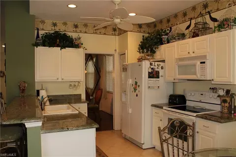 1008 Eastham Ct, Naples, FL 34104 photo 9