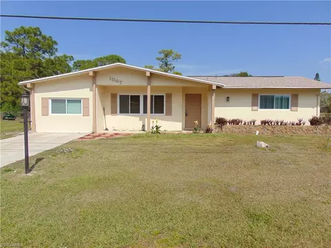 1007 E 3rd St, Lehigh Acres, FL 33936 photo 2