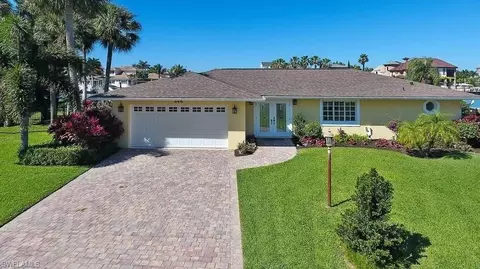 348 Seagull Ave, Naples, FL 34108 photo 3