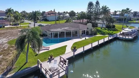 348 Seagull Ave, Naples, FL 34108 photo 7