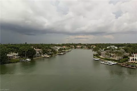 390 Springline Dr, Naples, FL 34102 photo 7