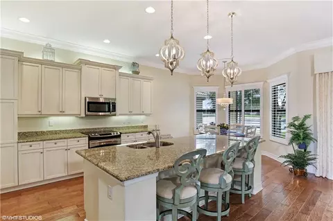 3203 Atlantic Cir, Naples, FL 34119 photo 6