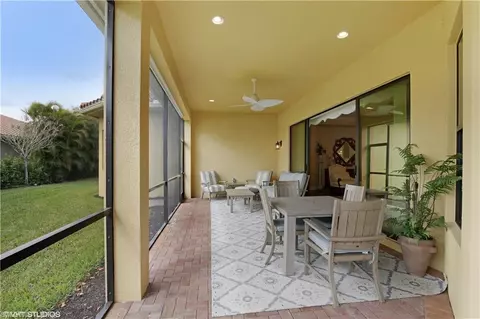 3203 Atlantic Cir, Naples, FL 34119 photo 9
