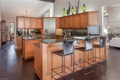 7368 Stonegate Dr, Naples, FL 34109 photo 8