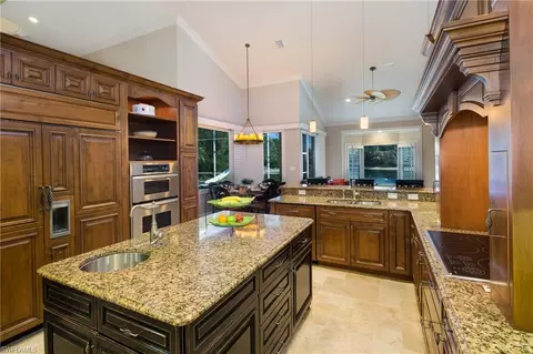 6782 Stonegate Dr, Naples, FL 34109 photo 3