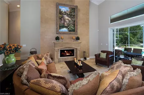 6782 Stonegate Dr, Naples, FL 34109 photo 2