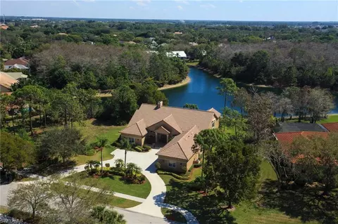 6782 Stonegate Dr, Naples, FL 34109 photo 1