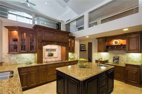 6782 Stonegate Dr, Naples, FL 34109 photo 10