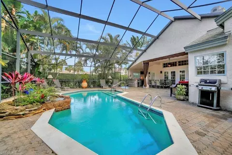 60 Grey Wing Pt, Naples, FL 34113 photo 17