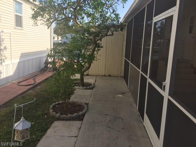 393 Leopard Ln #393, Naples, FL 34114 photo 2