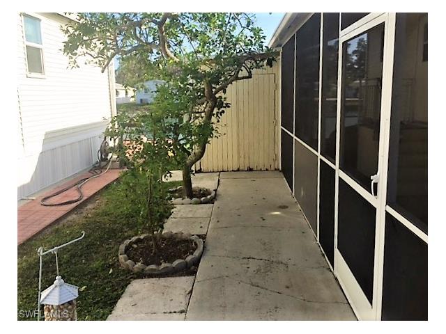 393 Leopard Ln #393, Naples, FL 34114 photo 6