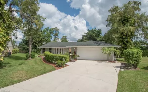 3048 Round Table Ln, Naples, FL 34112 photo 5