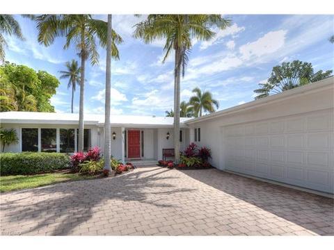 1707 3rd St S, Naples, FL 34102 photo 2