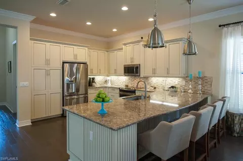 3199 Pacific Dr, Naples, FL 34119 photo 1