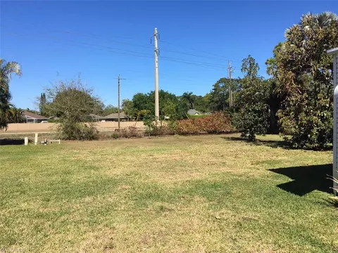 95 Le Mans Dr, Naples, FL 34112 photo 2