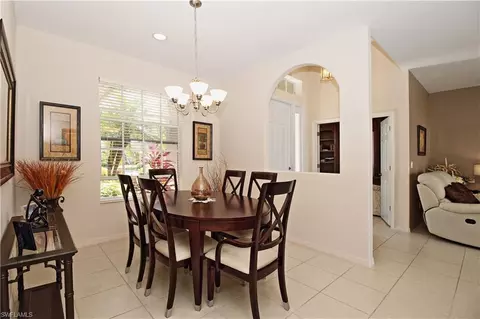 3777 Baldwin Ln, Naples, FL 34116 photo 2