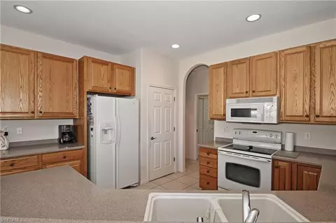 3777 Baldwin Ln, Naples, FL 34116 photo 7
