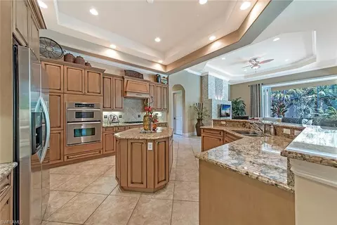 7864 Classics Dr, Naples, FL 34113 photo 10