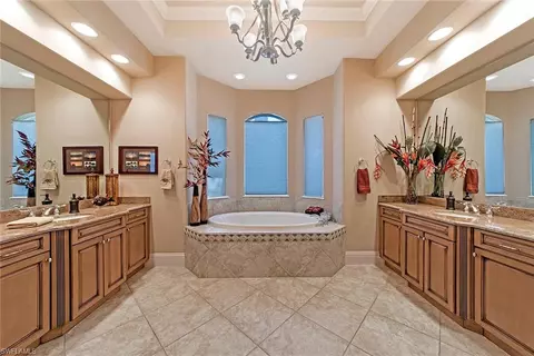 7864 Classics Dr, Naples, FL 34113 photo 18