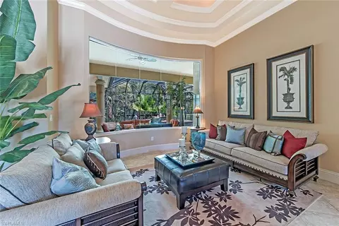 7864 Classics Dr, Naples, FL 34113 photo 5