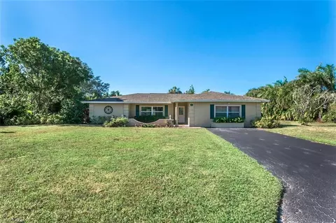 10353 Winterview Dr, Naples, FL 34109 photo 1