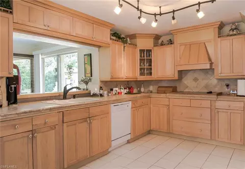 10353 Winterview Dr, Naples, FL 34109 photo 14