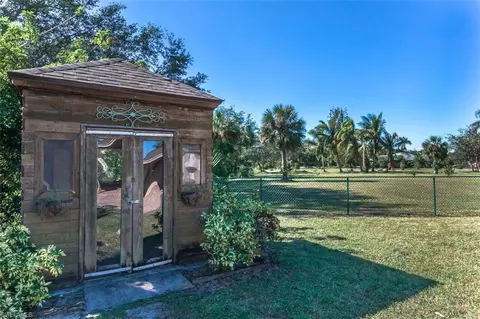 10353 Winterview Dr, Naples, FL 34109 photo 5