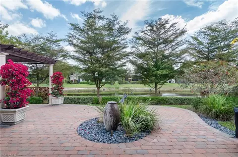 323 Saddlebrook Ln, Naples, FL 34110 photo 20