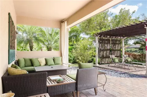 323 Saddlebrook Ln, Naples, FL 34110 photo 18