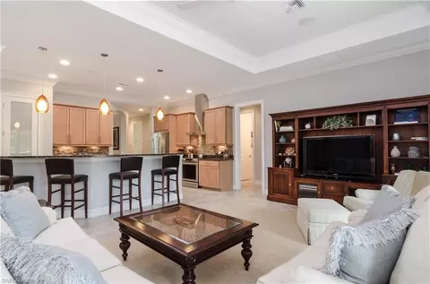 323 Saddlebrook Ln, Naples, FL 34110 photo 6