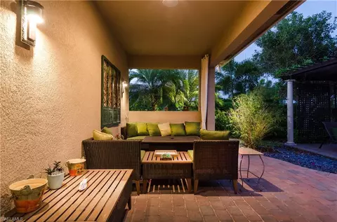 323 Saddlebrook Ln, Naples, FL 34110 photo 24