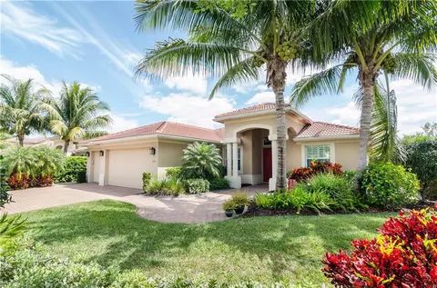 323 Saddlebrook Ln, Naples, FL 34110 photo 25