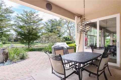 323 Saddlebrook Ln, Naples, FL 34110 photo 19