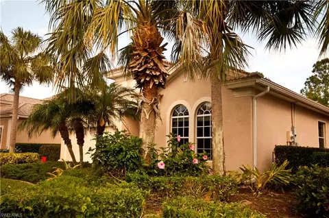 7814 Founders Cir, Naples, FL 34104 photo 16
