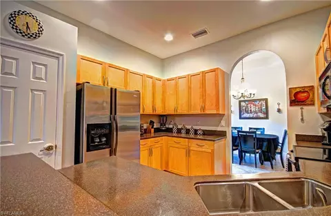 7814 Founders Cir, Naples, FL 34104 photo 5