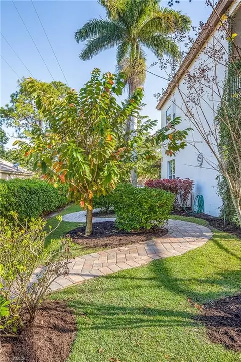 364 Burning Tree Dr, Naples, FL 34105 photo 21