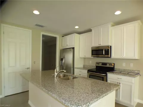 14943 Edgewater Cir, Naples, FL 34114 photo 17