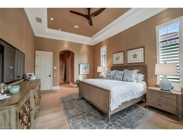 11904 Hedgestone Ct, Naples, FL 34120 photo 10
